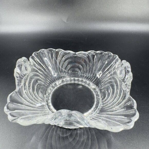 Cambridge Glass Company Caprice Clear With Handles Manganese 365nm Green UV Glow - Picture 8 of 14